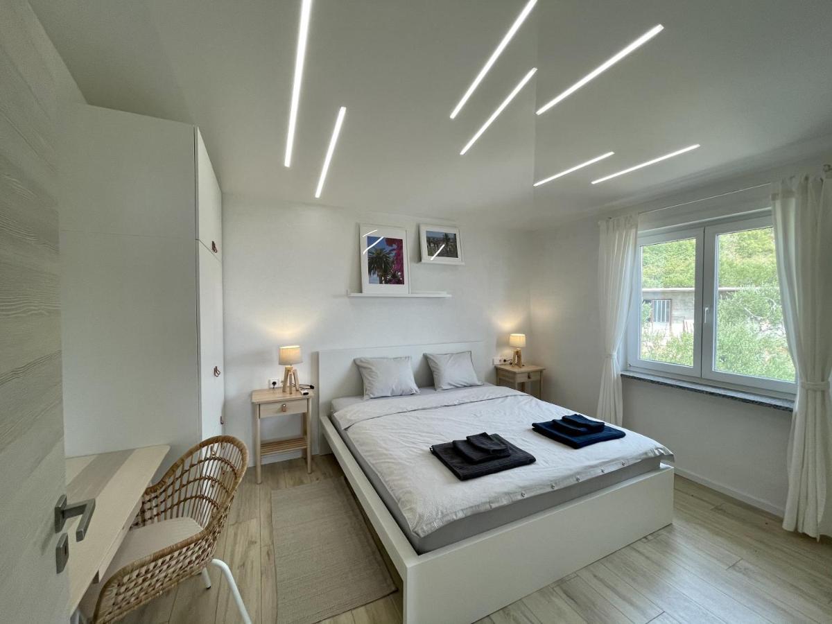 Lambda Holiday Apartments Jesenice  Exteriör bild