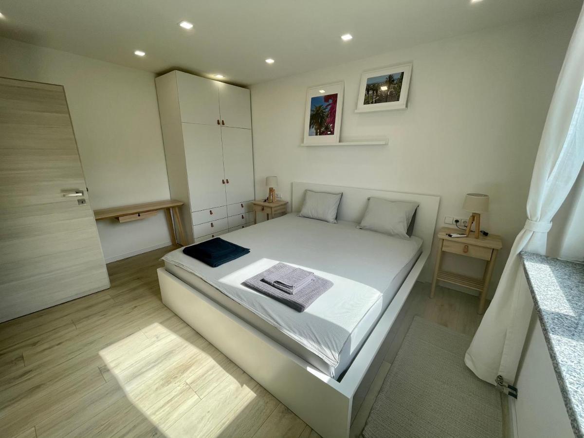 Lambda Holiday Apartments Jesenice  Exteriör bild